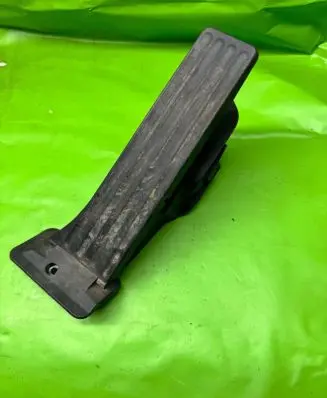 BMW 5 F10 F11 Accelerator throttle pedal 6859999 21490710 05021633782
