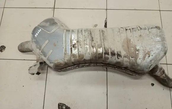 Audi A6 S6 C5 4B Rear muffler/silencer tail pipe 4B0253611Q