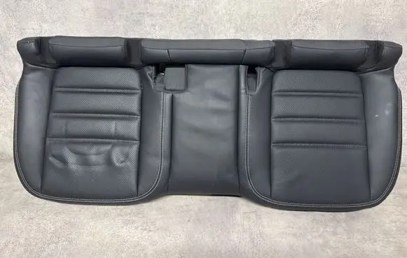 Porsche Macan (95B) Rear seat