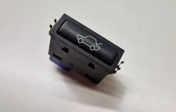 Tailgate opening switch