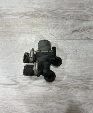 BMW 3 E46 Coolant heater control valve 8369805 64118369805 1147412144
