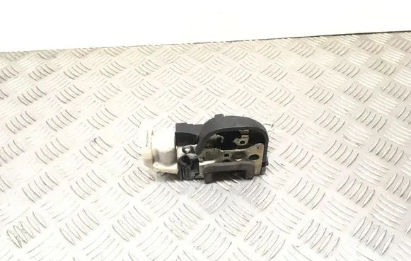 Alfa Romeo 147 Front door lock B792