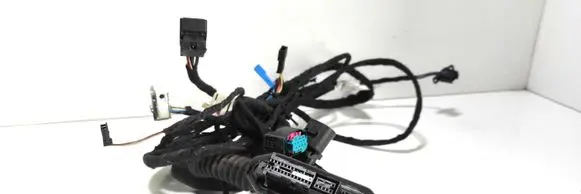 Land Rover Range Rover L322 Front door wiring loom 8369655