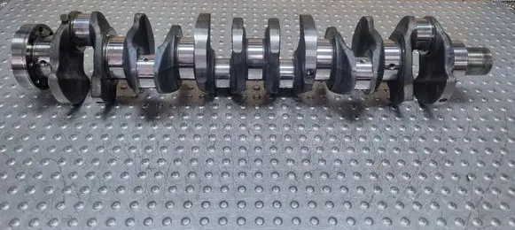 BMW 5 E60 E61 Crankshaft 7790913