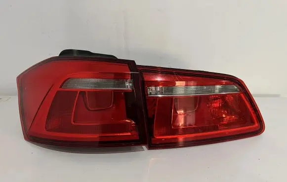 Volkswagen Golf Sportsvan Tailgate rear/tail lights 510945093K