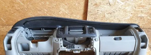 Nissan Primastar Dashboard 8200191903