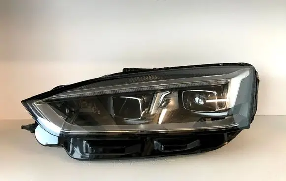 Audi A5 Headlight/headlamp 8W6941033D