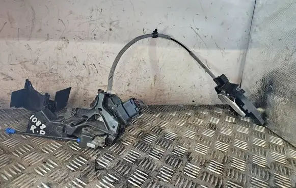Front door lock