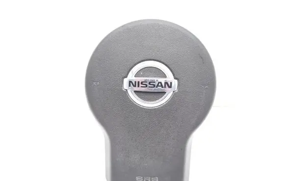 Nissan Navara Steering wheel airbag 