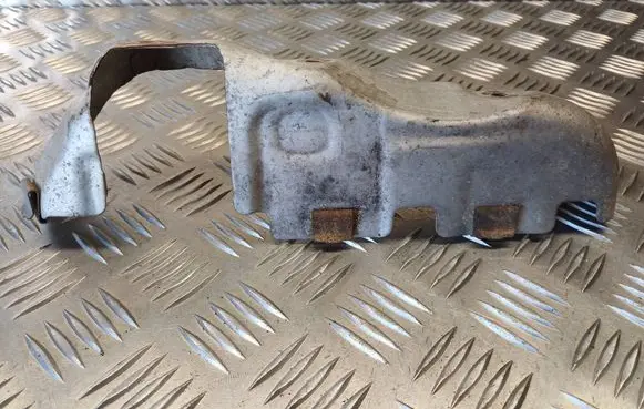 Volkswagen Golf V Heat shield in engine bay 03C253041