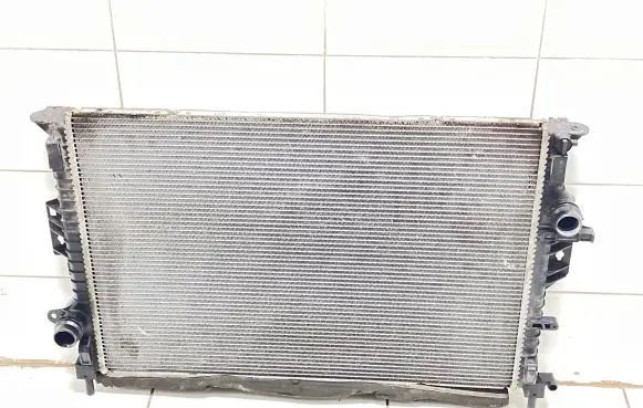Ford Kuga I Coolant radiator 8V418C342AB
