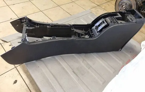 Mercedes-Benz B W245 Center console 