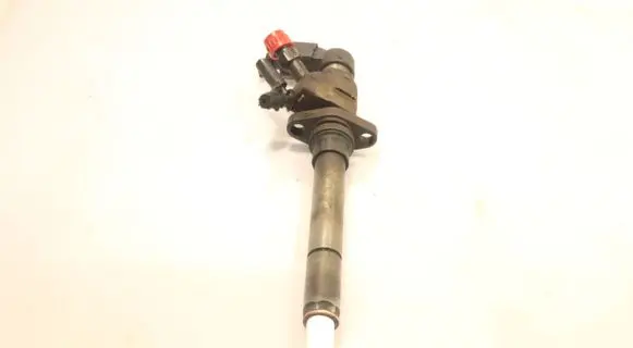 Volvo S40 Fuel injector