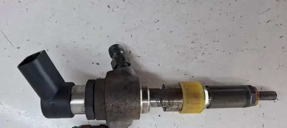 Citroen C4 II Picasso Fuel injector 50274V05 9802448680