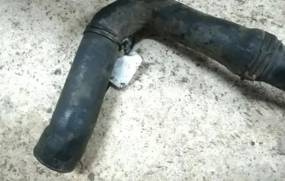 Ford Galaxy Intercooler hose/pipe