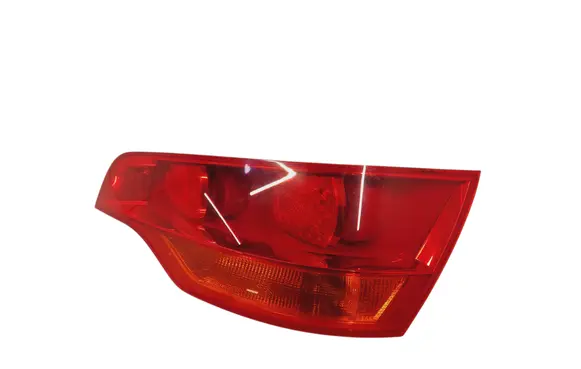 Audi Q7 4L Rear/tail lights 027330202