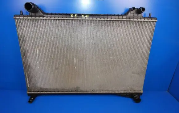 Jaguar XE Coolant radiator GX738005DC