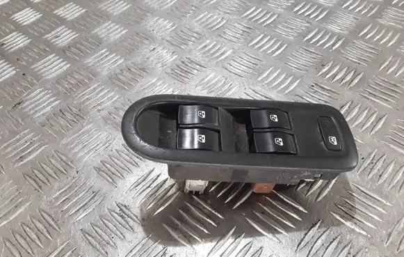 Renault Scenic II - Grand scenic II Electric window control switch