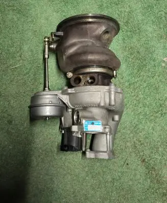 Porsche Panamera (971) Turbo system vacuum part 18539700050 TE50287745