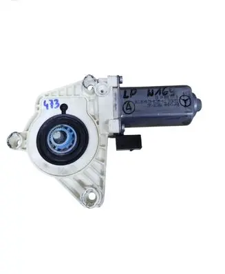Mercedes-Benz A W169 Front door window regulator motor A1698204142