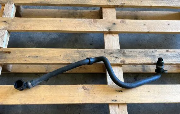 BMW 5 G30 G31 Engine coolant pipe/hose 8678496