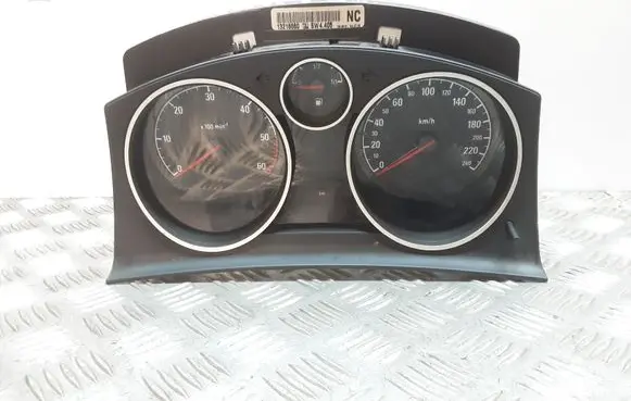 Opel Zafira B Speedometer (instrument cluster) 13216660