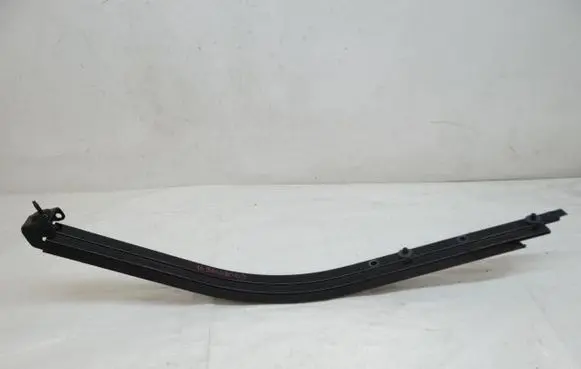 Peugeot Rifter Sliding door bottom rail 1696668003