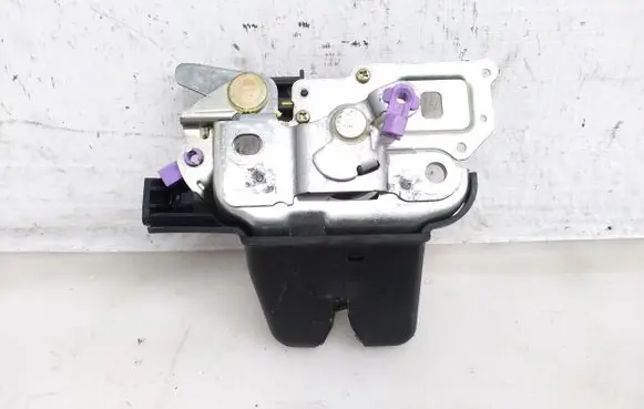 Toyota Camry Tailgate/trunk/boot lock/catch/latch