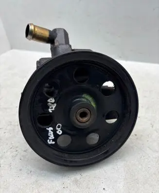 Ford Focus Power steering pump XS4E3A733AC