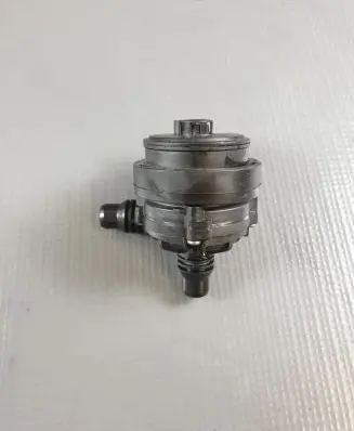 BMW i4 Electric auxiliary coolant/water pump 8840614