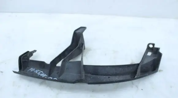 Renault Scenic II - Grand scenic II Front bumper mounting bracket 8200183758