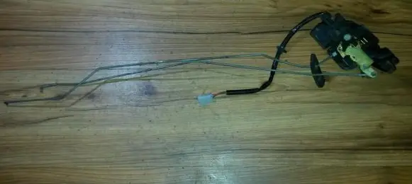 Mazda 626 Rear door lock