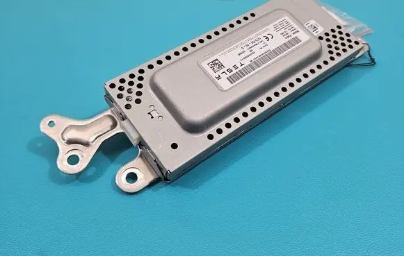 Tesla Model 3 Central body control module 1079755-00-D IMPRK1437692