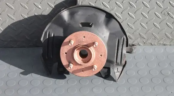 Front wheel hub spindle knuckle