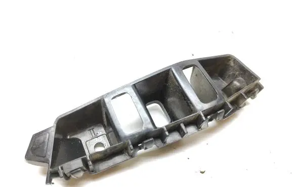 Volkswagen Touareg II Front bumper mounting bracket 7P6807184B 20105302