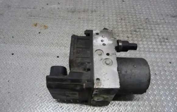 Toyota Avensis T250 ABS Pump 0265850178