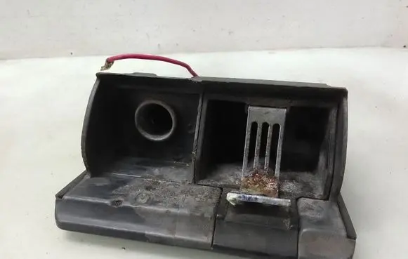 Moskvich 2140 Ashtray (front) 