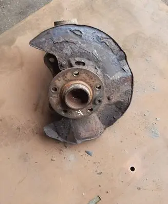 Volkswagen Transporter - Caravelle T5 Front wheel hub spindle knuckle