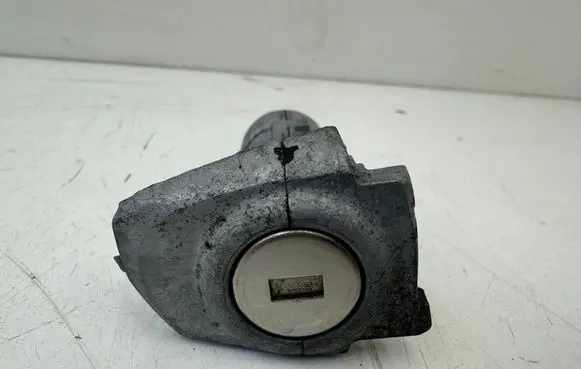 Skoda Superb B8 (3V) Front door lock (next to the handle) 3V0837168