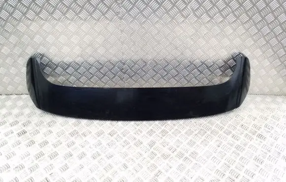 Tailgate/trunk spoiler