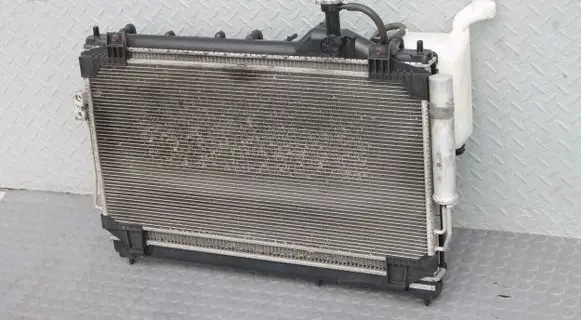 Mitsubishi Outlander Radiator set 