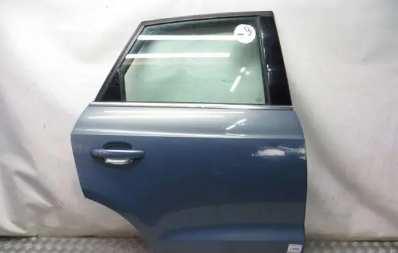 Audi Q3 8U Rear door