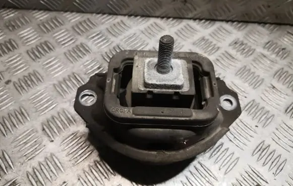 Land Rover Range Rover Sport L320 Engine mount bracket KKB500441G