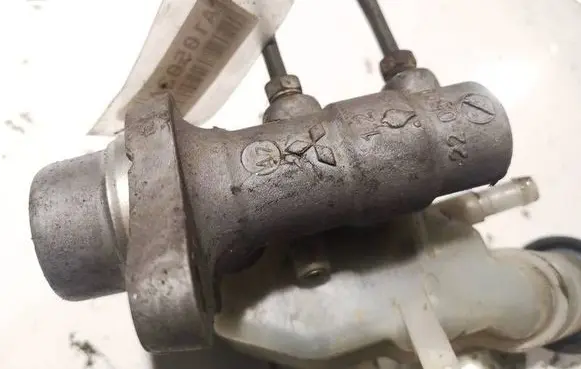 Peugeot 4007 Master brake cylinder 
