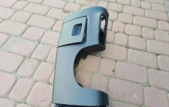Dashboard lower bottom trim panel