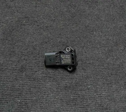 Volkswagen PASSAT B7 Air pressure sensor