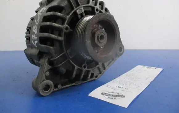 Volkswagen PASSAT B5.5 Generator/alternator
