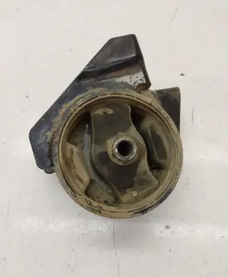 Engine mount bracket