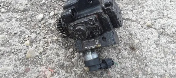 Renault Laguna III Fuel injection high pressure pump 8200690744
