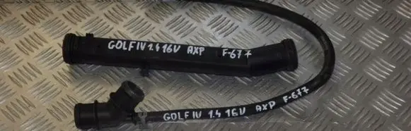 Volkswagen Golf IV Engine coolant pipe/hose